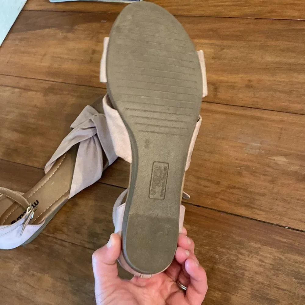 MakaLu California Size 9 Sandals Pink Suede - Picture 10 of 12